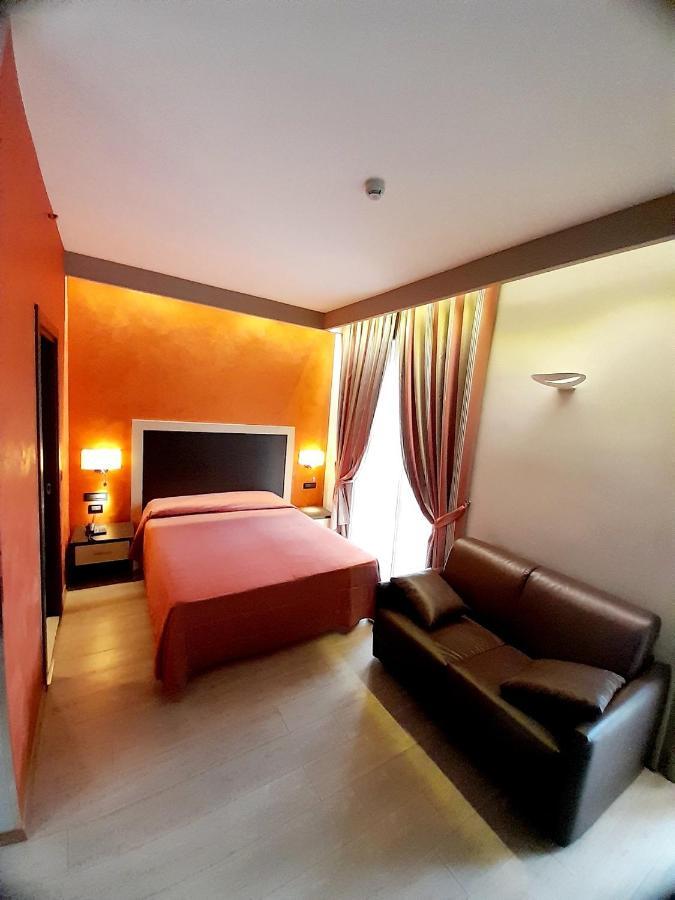 Hotel Continental Turin Exteriör bild