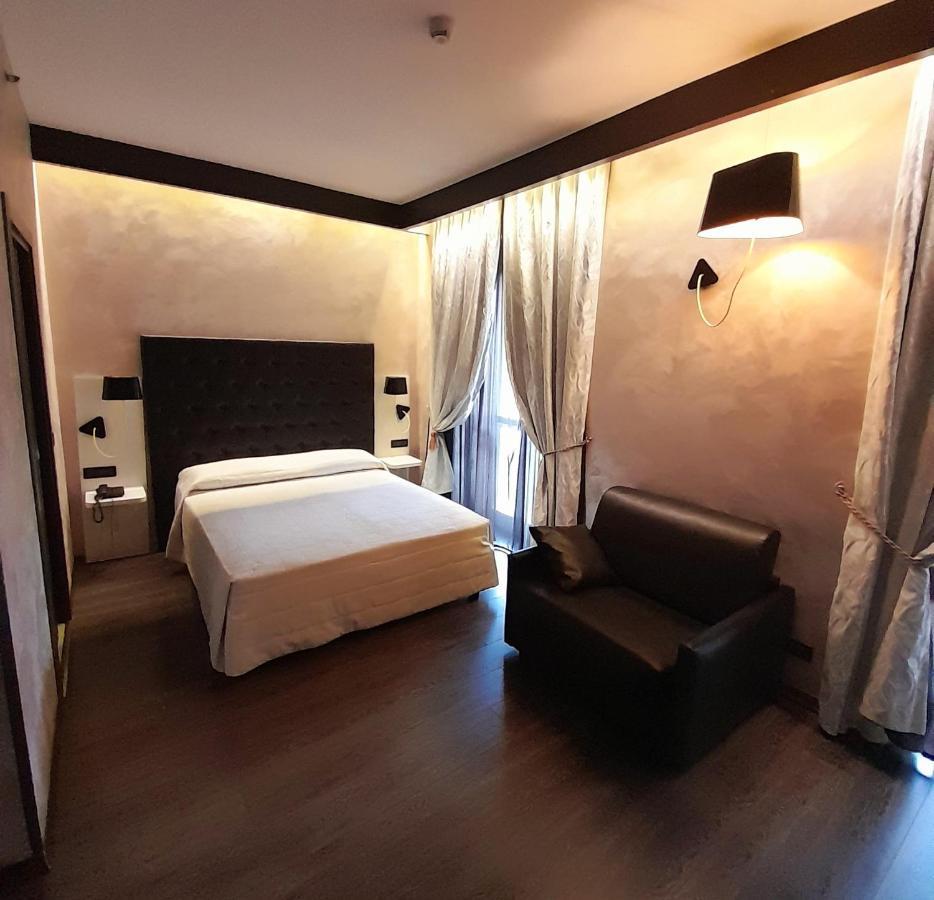 Hotel Continental Turin Exteriör bild