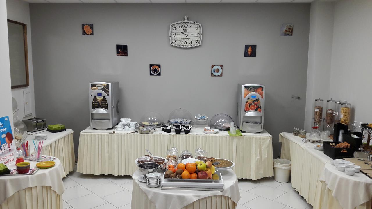 Hotel Continental Turin Exteriör bild